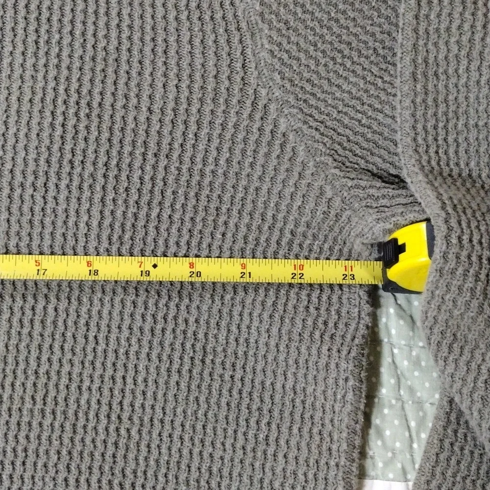 Eddie‎ Bauer Men's 3 Button Light Olive Green Sweater - Picture 11 of 12